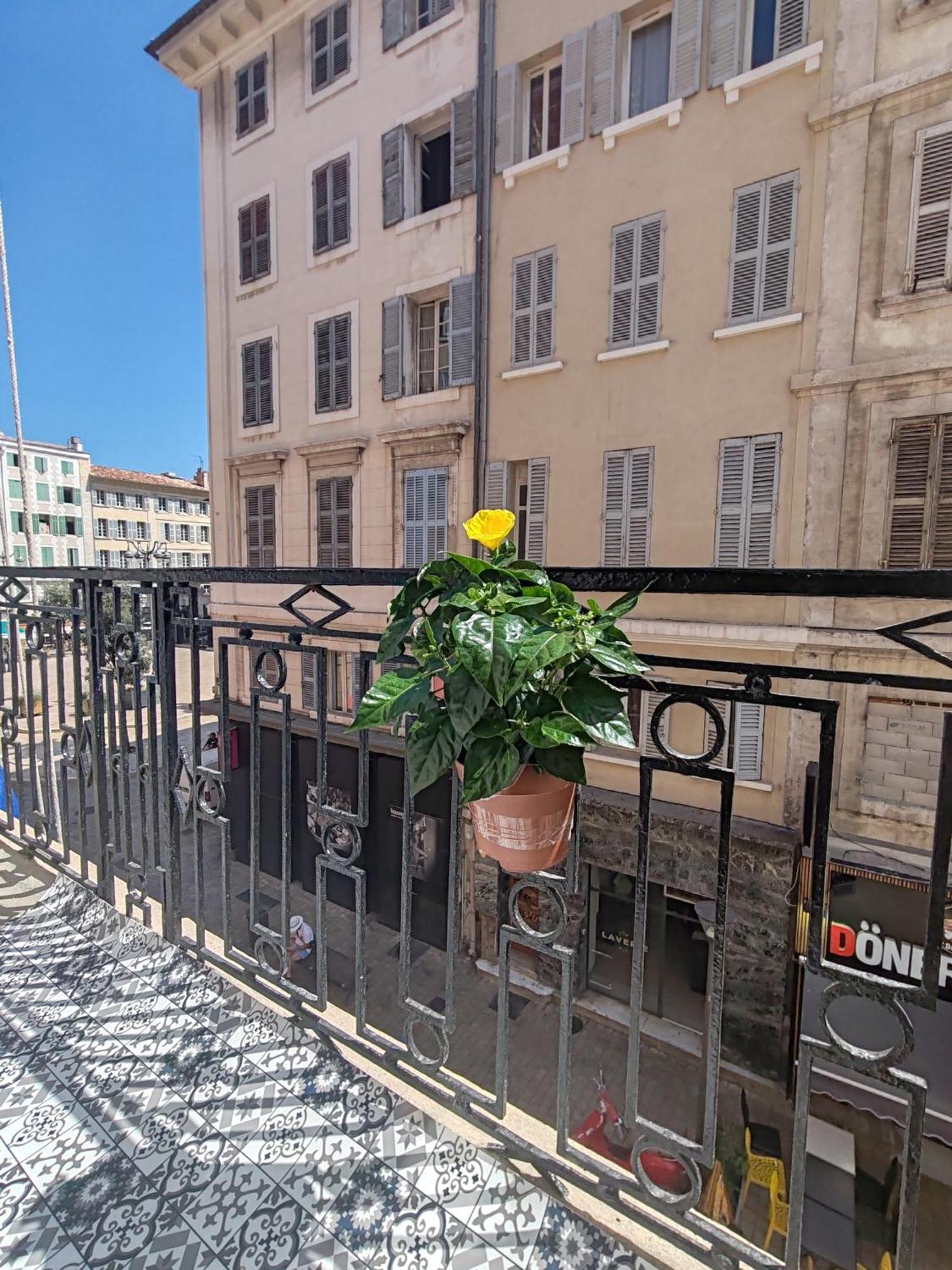 T3 Grand Balcon Au Coeur Du Vieux Port Apartman Marseille Kültér fotó